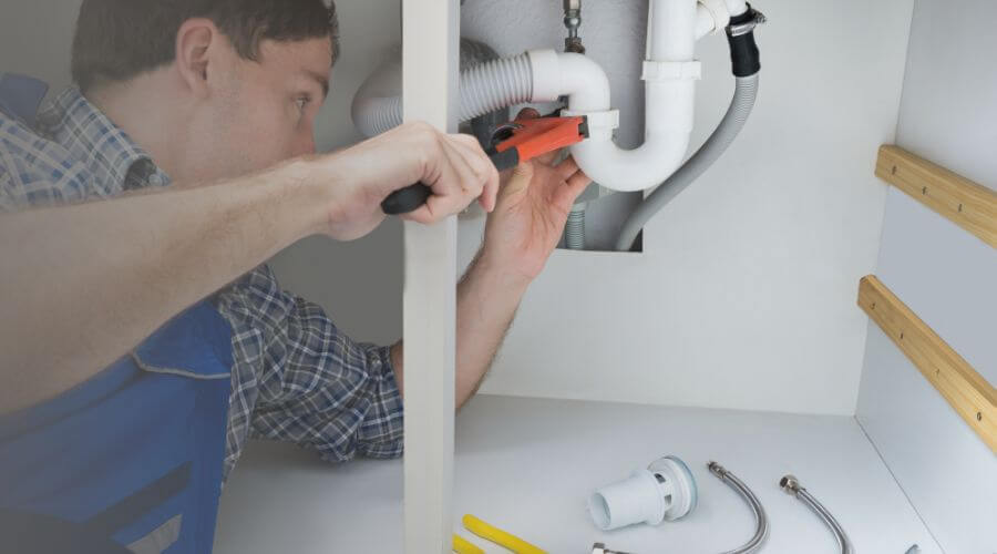 Local tankless water heater installation in Center Hill, FL